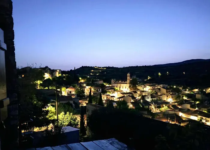 Σπίτι διακοπών Οίκος Λόφου-oikos Lofou *