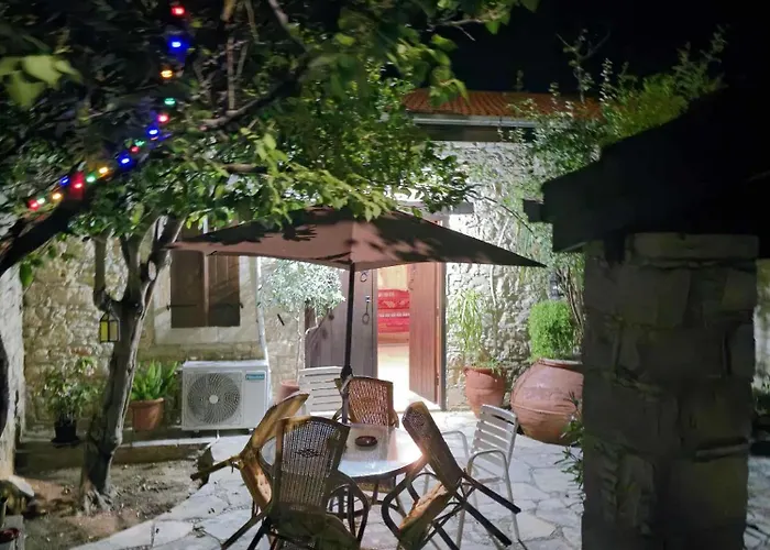 Οίκος Λόφου-Oikos Lofou