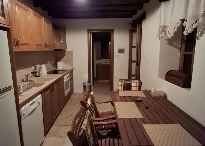 οίκος λόφου-oikos Ferienhaus *